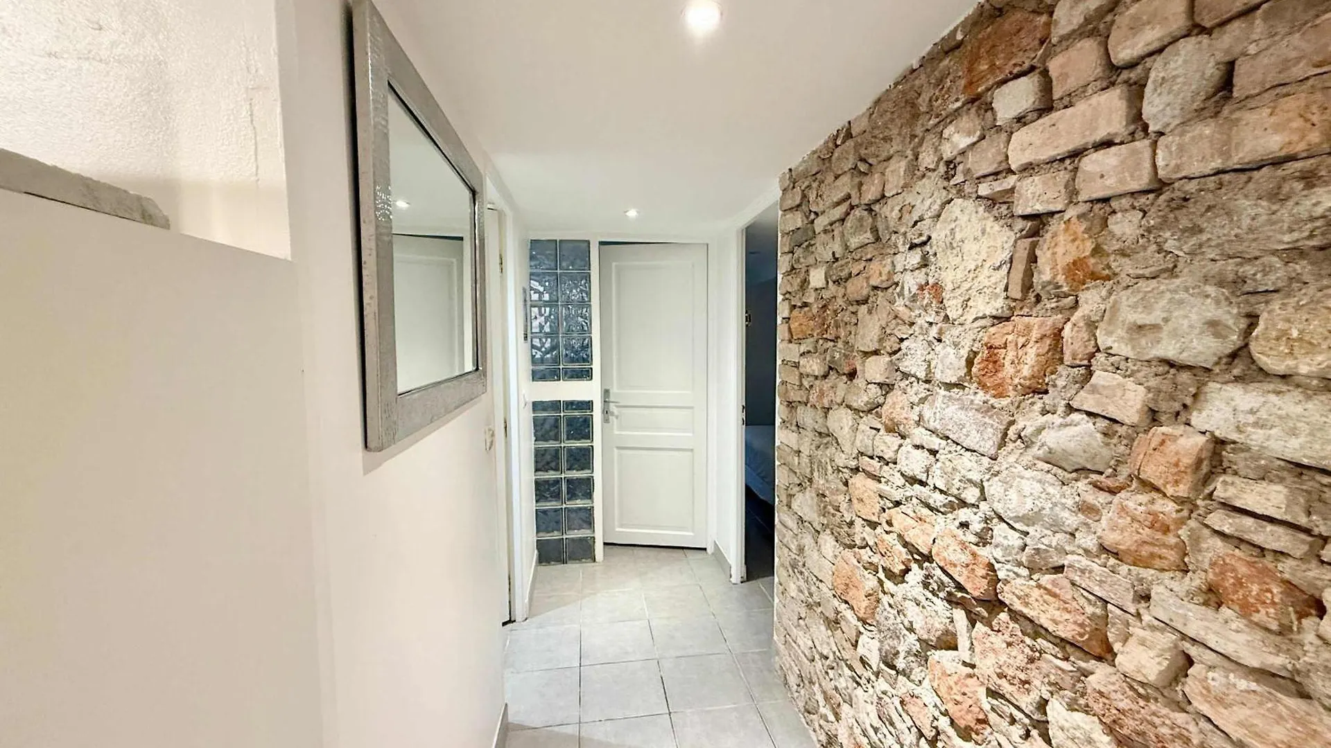 A076 Appart 4 Pers Chambre Et Terrasse Au Suquet Cannes