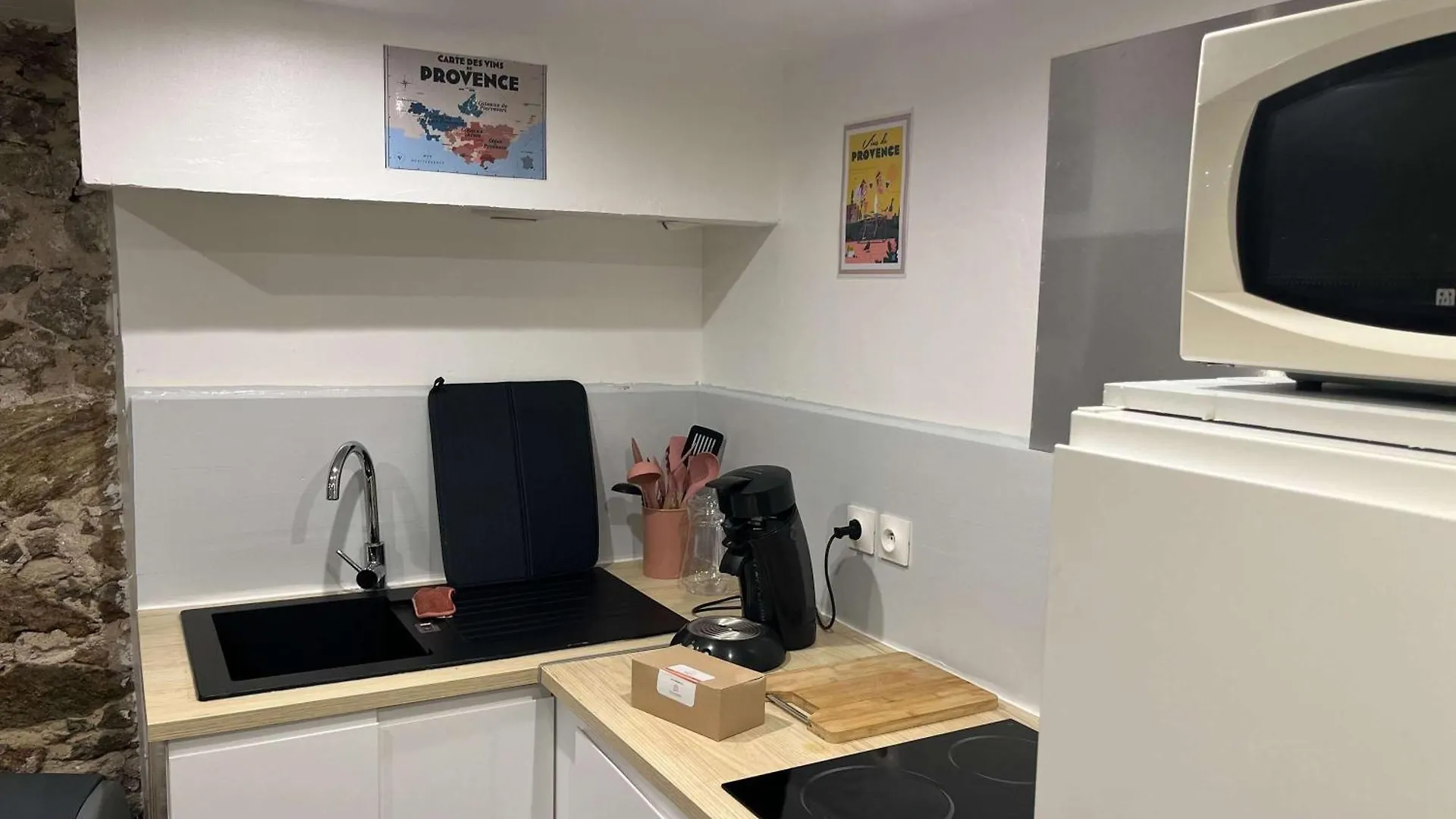 Apartment A076 Appart 4 Pers Chambre Et Terrasse Au Suquet Cannes France