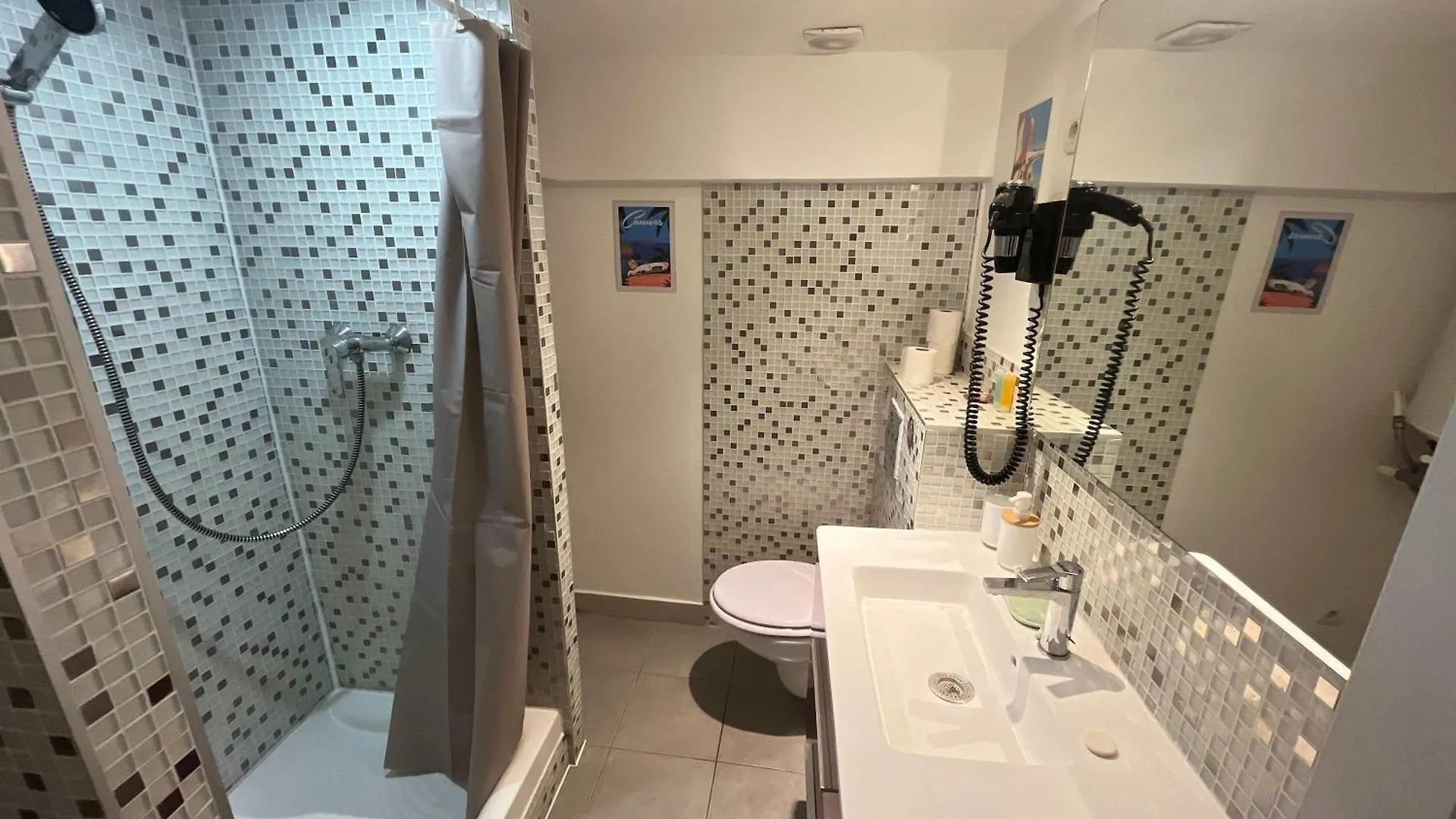A076 Appart 4 Pers Chambre Et Terrasse Au Suquet Cannes France